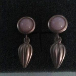 Vtg Avon Gold-Tone Pink Stone Clip-On Earrings
